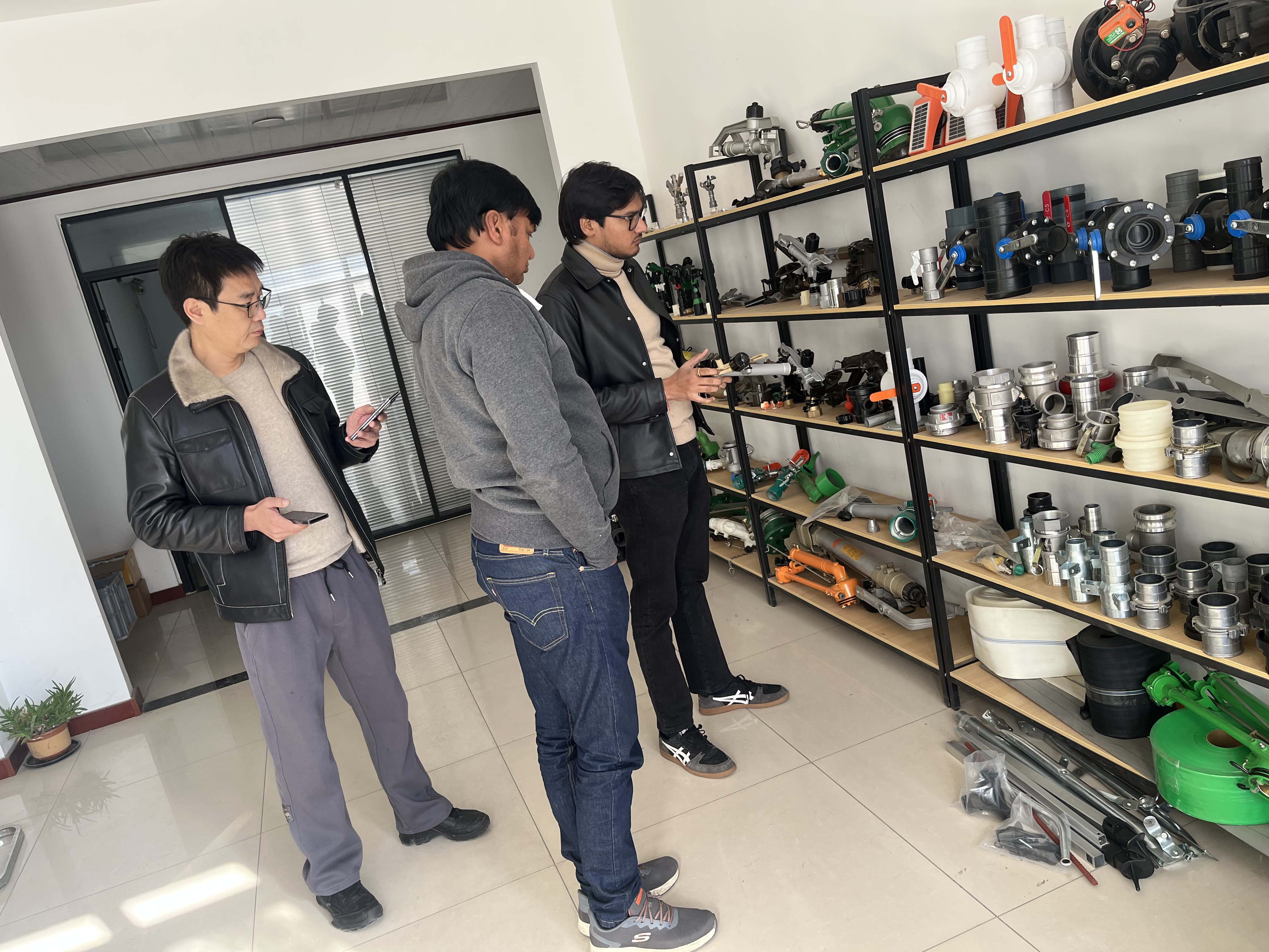 武隆NS40 涡轮喷枪获客户青睐 洽谈批量合作